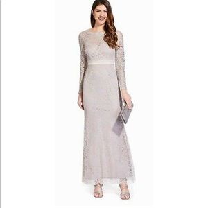 Sz8 Gorgeous Lacy Lilac Long Sleeve Gown